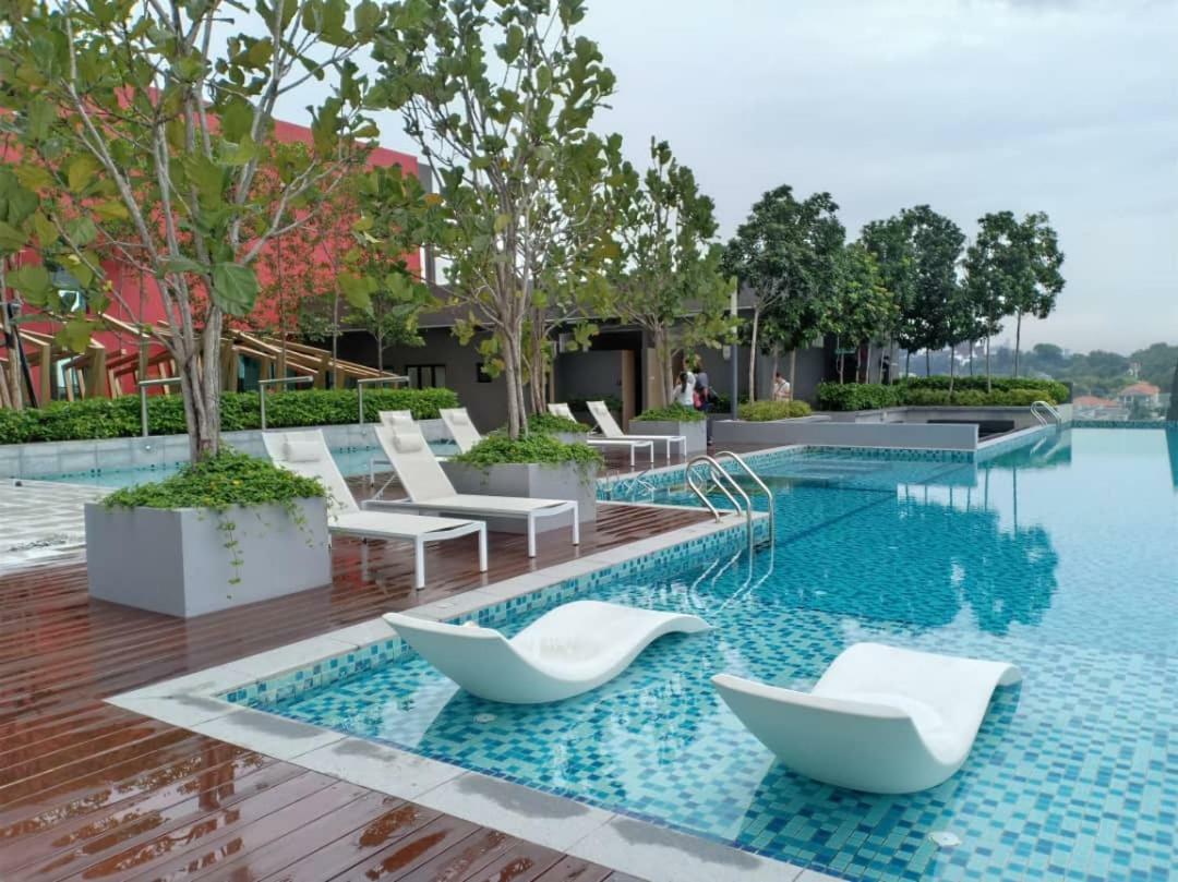 Hot! Niki Emira - Aeon Mall - City Centre - Netflix - Msu - Wifi ชาห์อาลัม ภายนอก รูปภาพ